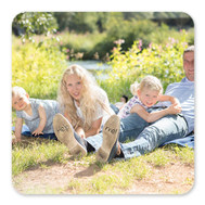 viele Varianten der Familienfotografie, Innen oder Außenfotografie, kleine und große Familien. Manchmal auc ein Geburtstag als Thema